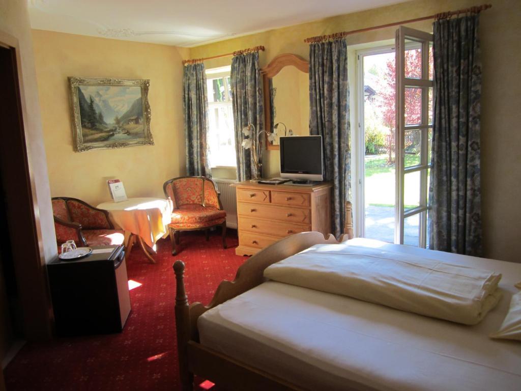 Hotel Edelweiss Garni Garmisch-Partenkirchen Room photo